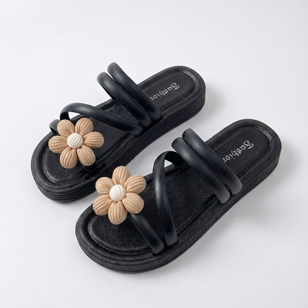 Women's Trendy Flower Strappy Slides - Cute 3D Daisy Summer Flat Sandals